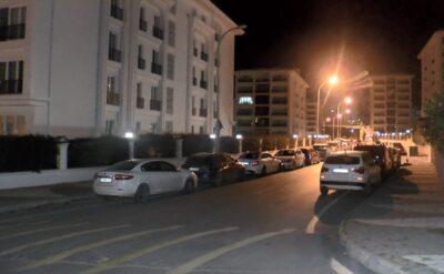 İş insanı oturduğu sitenin otoparkında öldürüldü