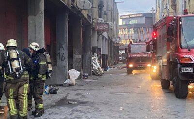 Bayrampaşa’da sanayi sitesi içinde aynı anda iki yangın çıktı 