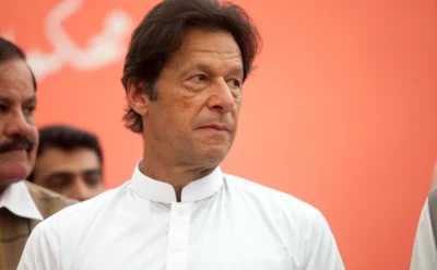 Adaylığı engellenmişti, şimdi de İmran Han’a yeni darbe: 10 yıl hapis cezası