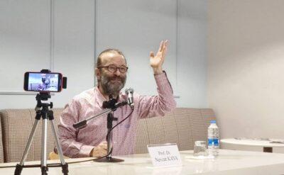 Edebiyat profesörüne had bildirmeye kalktılar, azarı yediler!